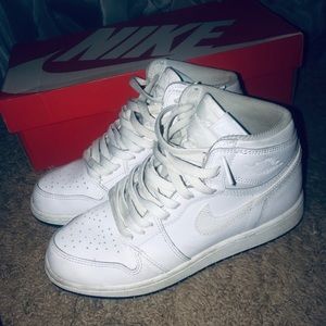 All white nike AJ 1